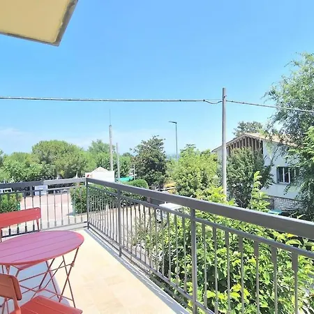 S.benedetto Terrace شقة